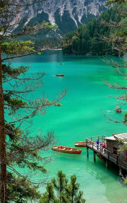 alpes lake small boat