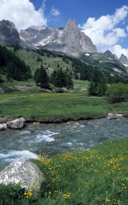 lyon mountain with river
