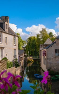 normandie village river